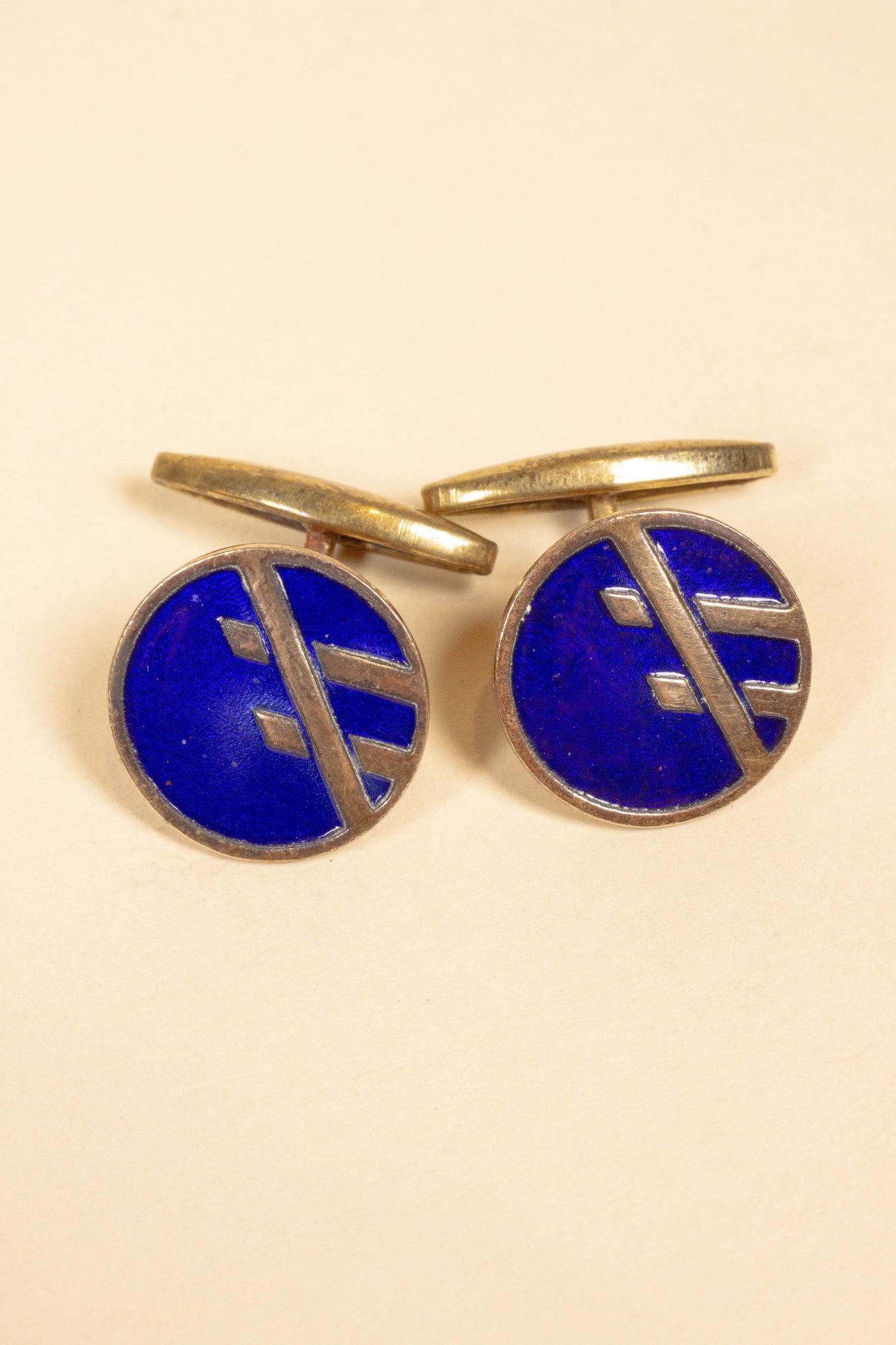 1920/1930'S BRASS CUFFLINKS WITH BLUE ENAMEL INLAY