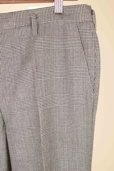 SWEDISH 1960S GREY TWO PIECE PRINCE OF WALES DEADSTOCK SUIT BY PINGVIN. SIZE CA EU 48