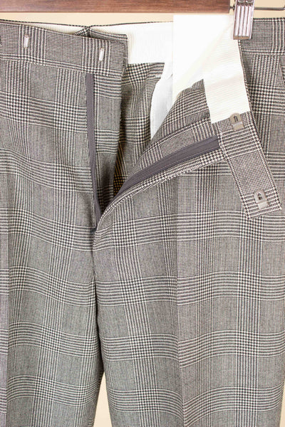 SWEDISH 1960S GREY TWO PIECE PRINCE OF WALES DEADSTOCK SUIT BY PINGVIN. SIZE CA EU 48
