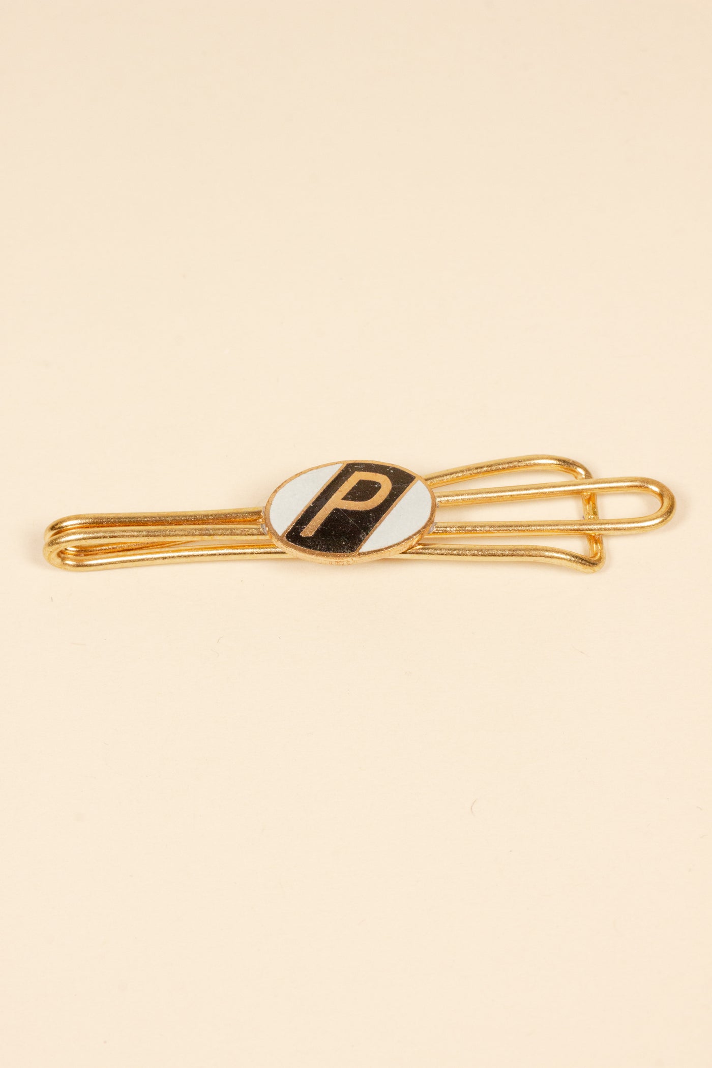 1930/1940s ENAMELED NEW OLD STOCK BRASS TIE CLIPS WITH INITIAL, LETTER "P"