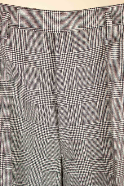 SWEDISH 1960S GREY TWO PIECE PRINCE OF WALES DEADSTOCK SUIT BY PINGVIN. SIZE CA EU 48