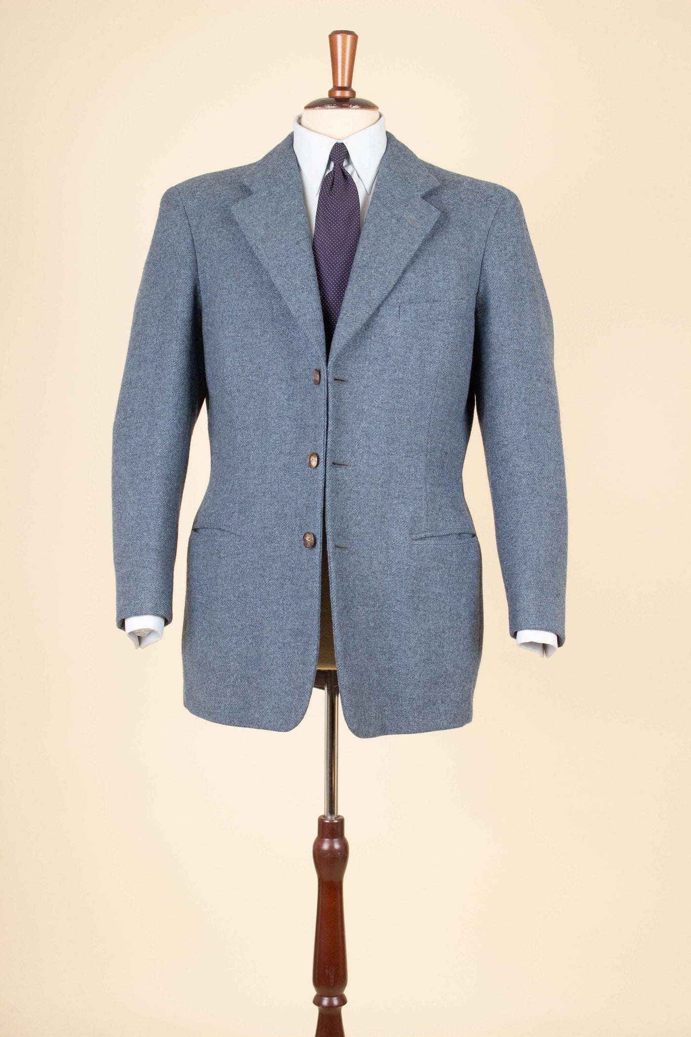 SWEDISH 1950S DOVE BLUE SINGLE BREASTED TWEED JACKET BY KABOM. SIZE CA EU 50