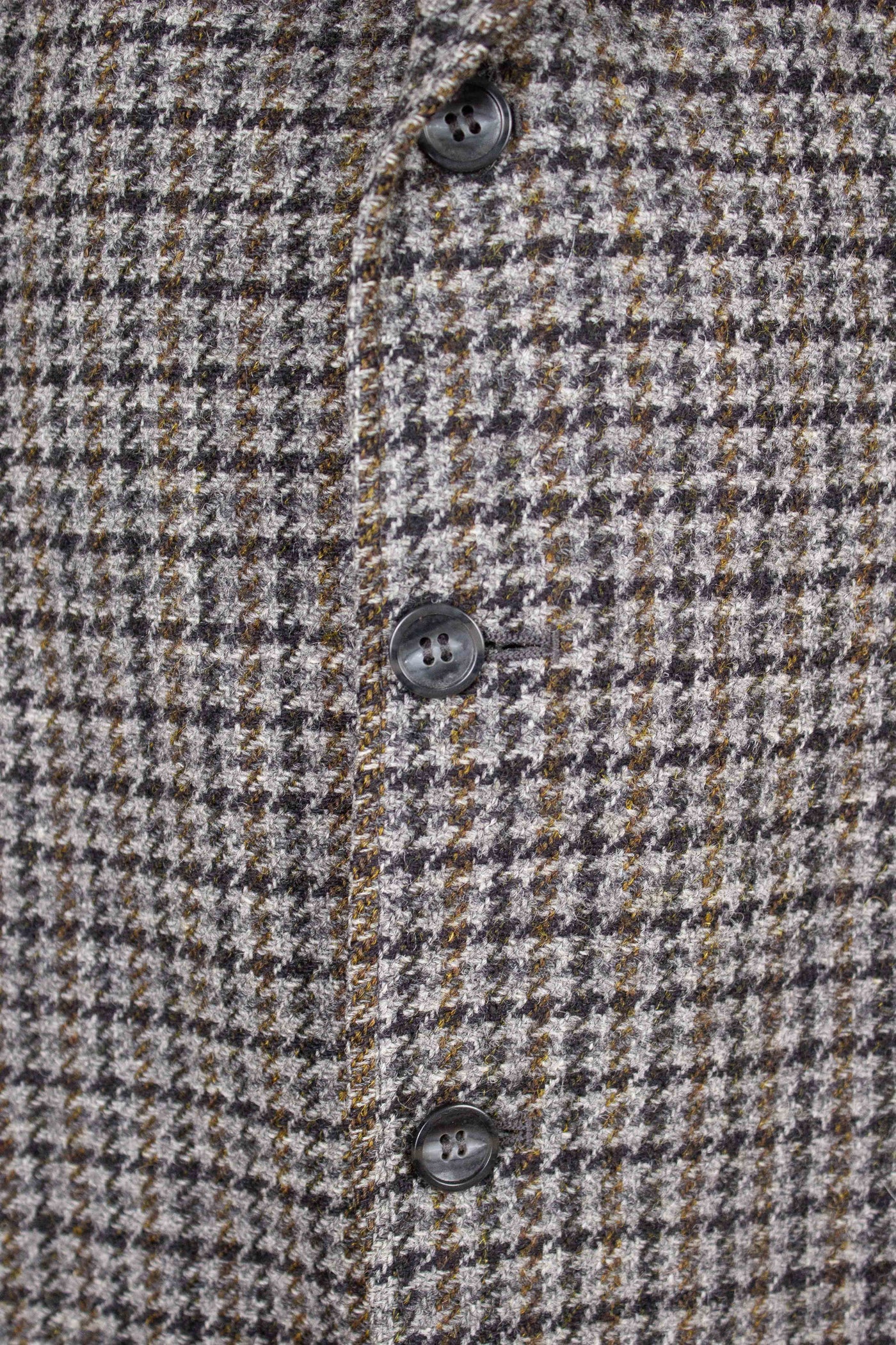 NORWEGIAN 1950S/1960S GREY HARRIS TWEED HOUNDSTOOTH JACKET BY PIONÉR. SIZE CA EU 54-56