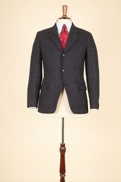 SWEDISH 1950S/1960S DEADSTOCK DARK GREY HOUNDSTOOTH TWEED JACKET BY STRANDS. SIZE CA EU 44