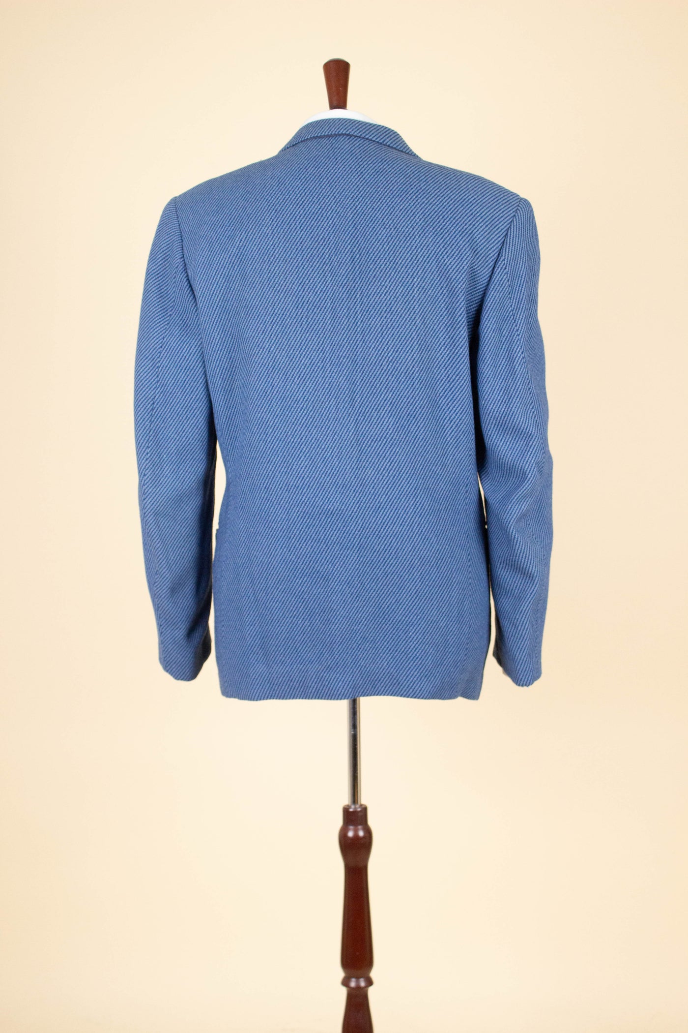 SWEDISH 1940S/1950S MID BLUE ONE BUTTONED SINGLE JACKET BY LIBO. SIZE CA EU 50