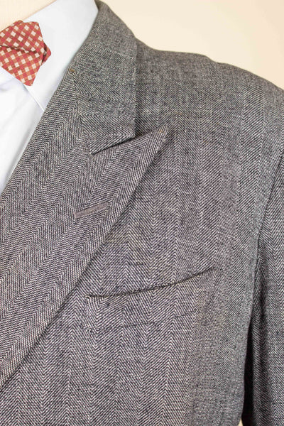 SWEDISH 1940S GREY HERRINGBONE DOUBLE BREASTED JACKET. SIZE CA EU 50-52