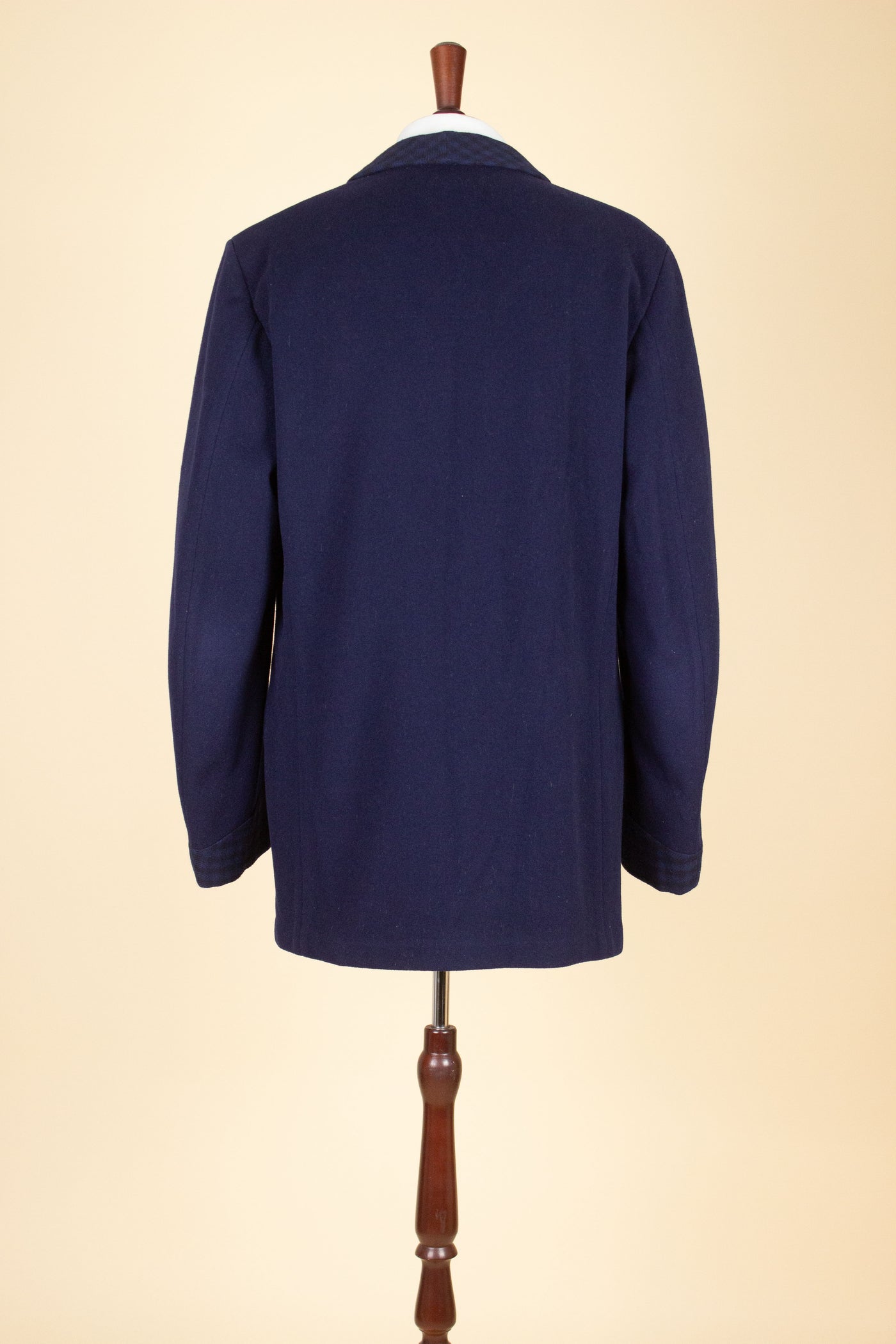 SWEDISH 1940S/1950S DARK BLUE WOOL SMOKING JACKET BY HARRINGTON, STRÖMS. SIZE CA EU 50