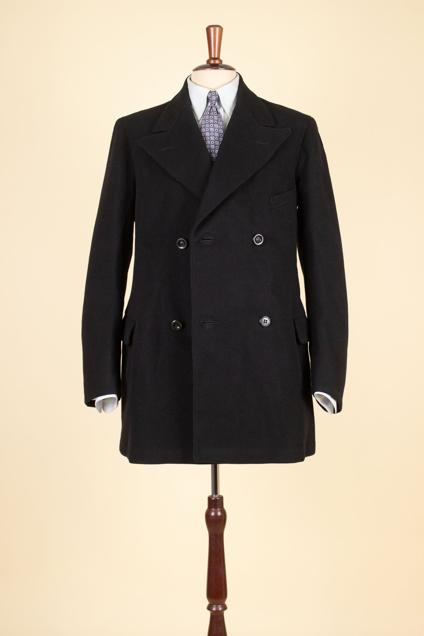 SWEDISH 1920S BLACK HEAVYWEIGHT PEACOAT. SIZE CA EU 46-48 LONG