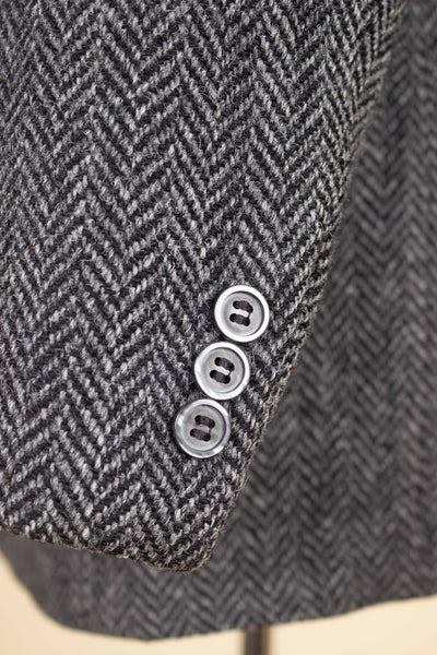 SWEDISH 1950S GREY HERRINGBONE HARRIS TWEED SINGLE BREASTED JACKET. SIZE CA EU 54
