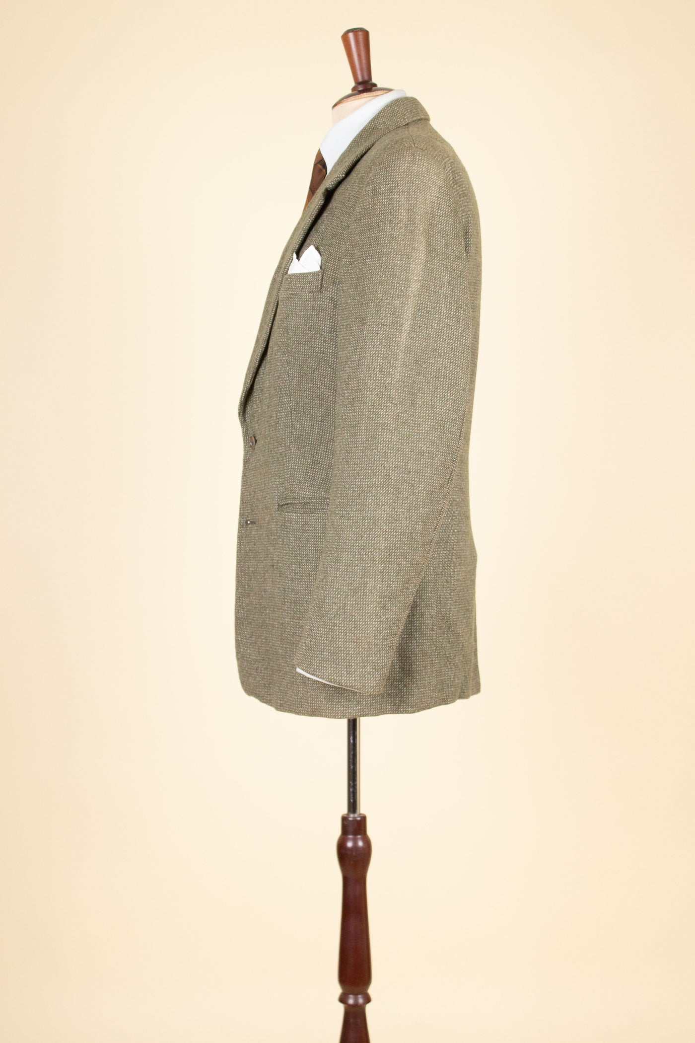 SWEDISH 1940S GREEN AND BROWN SINGLE BREASTED TWEED JACKET BY DAKO KLÄDER. SIZE CA EU 46-48