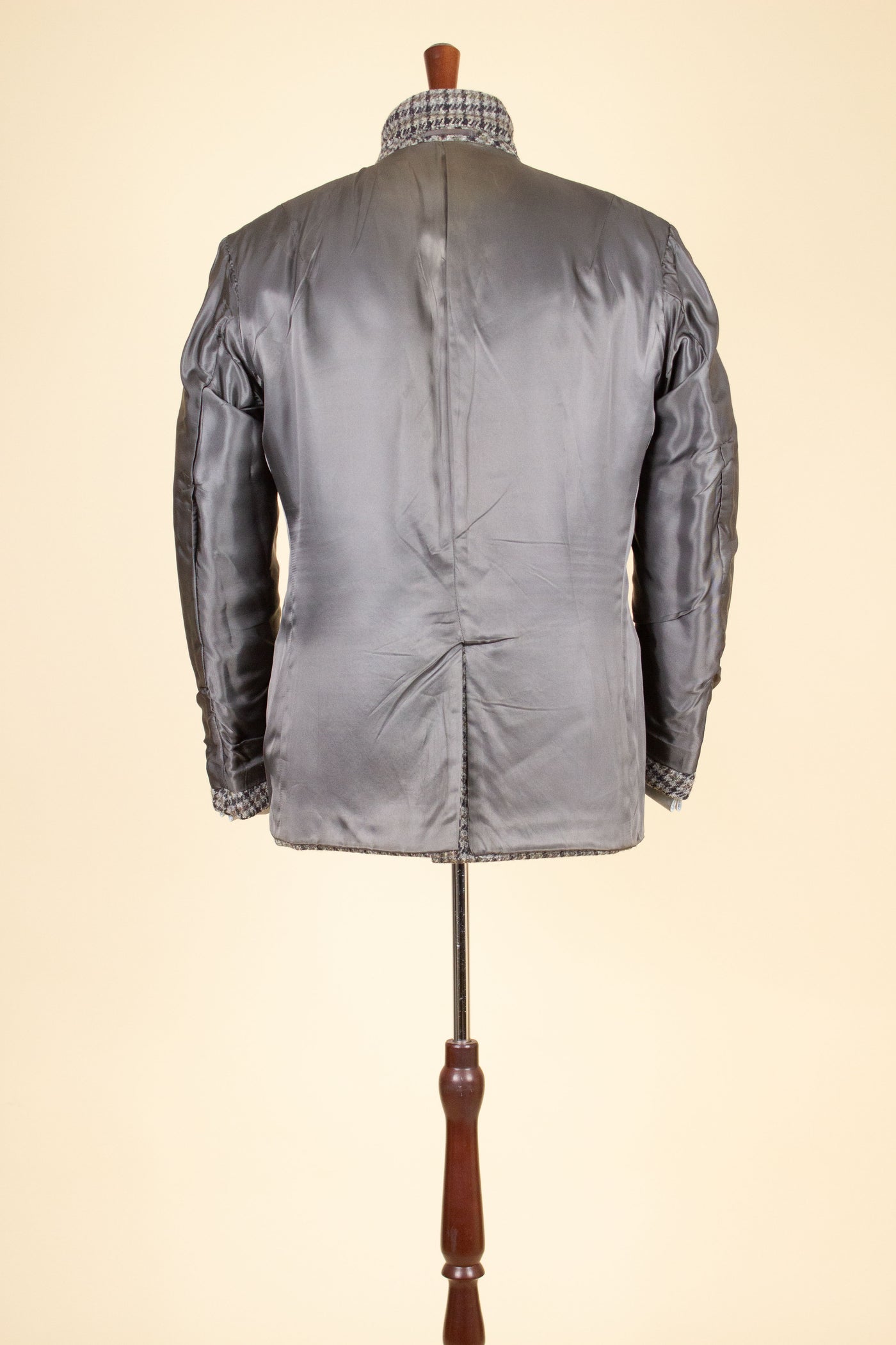 SWEDISH 1960S DARK GREY/LIGHT GREY/GREEN CHECKERED HARRIS TWEED JACKET BY HEDBERGS. SIZE CA EU 50