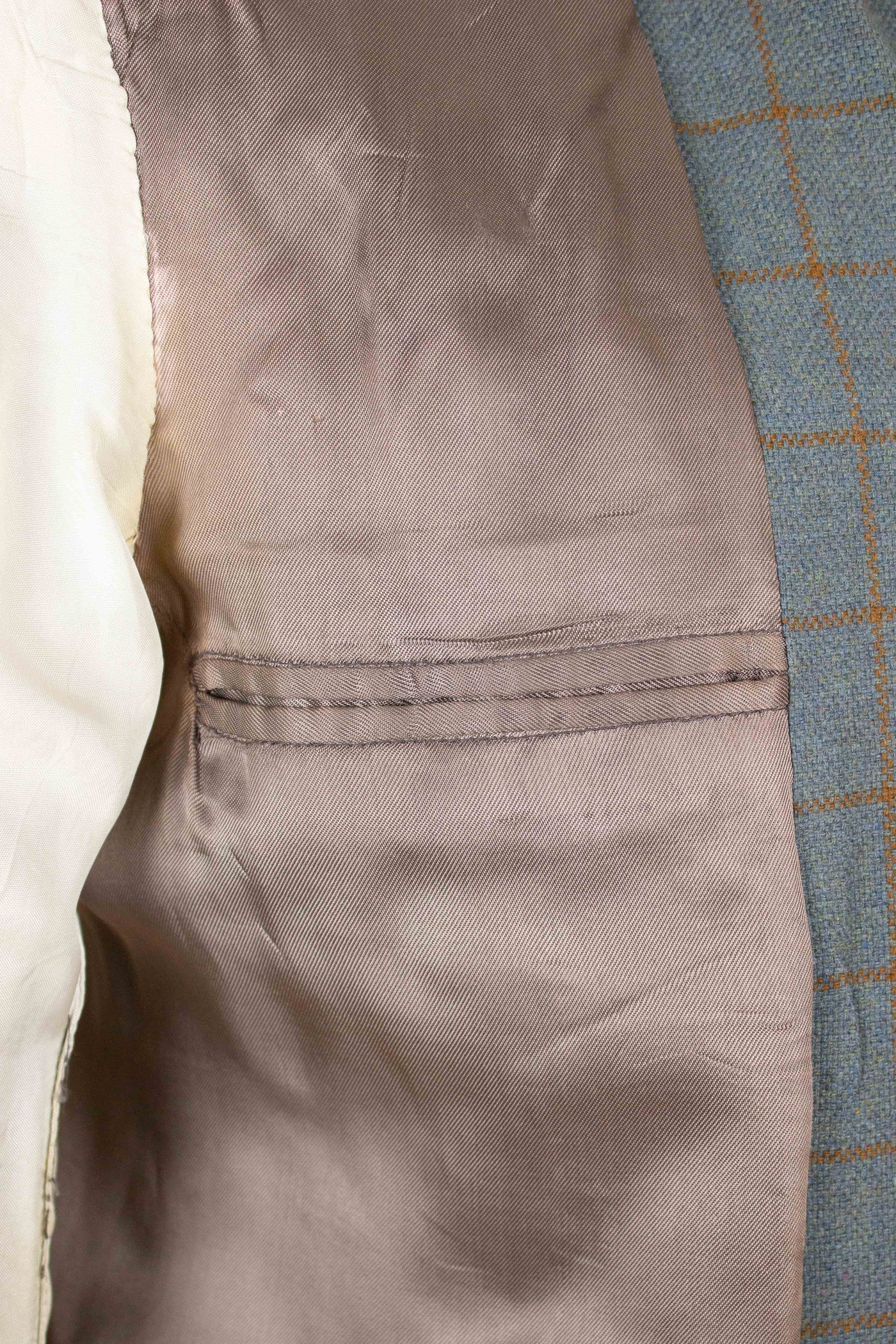 BRITISH 1960S BLUE-GREY WINDOWPANE SINGLE BREASTED JACKET BY JOHN BARRAN. SIZE CA EU 46