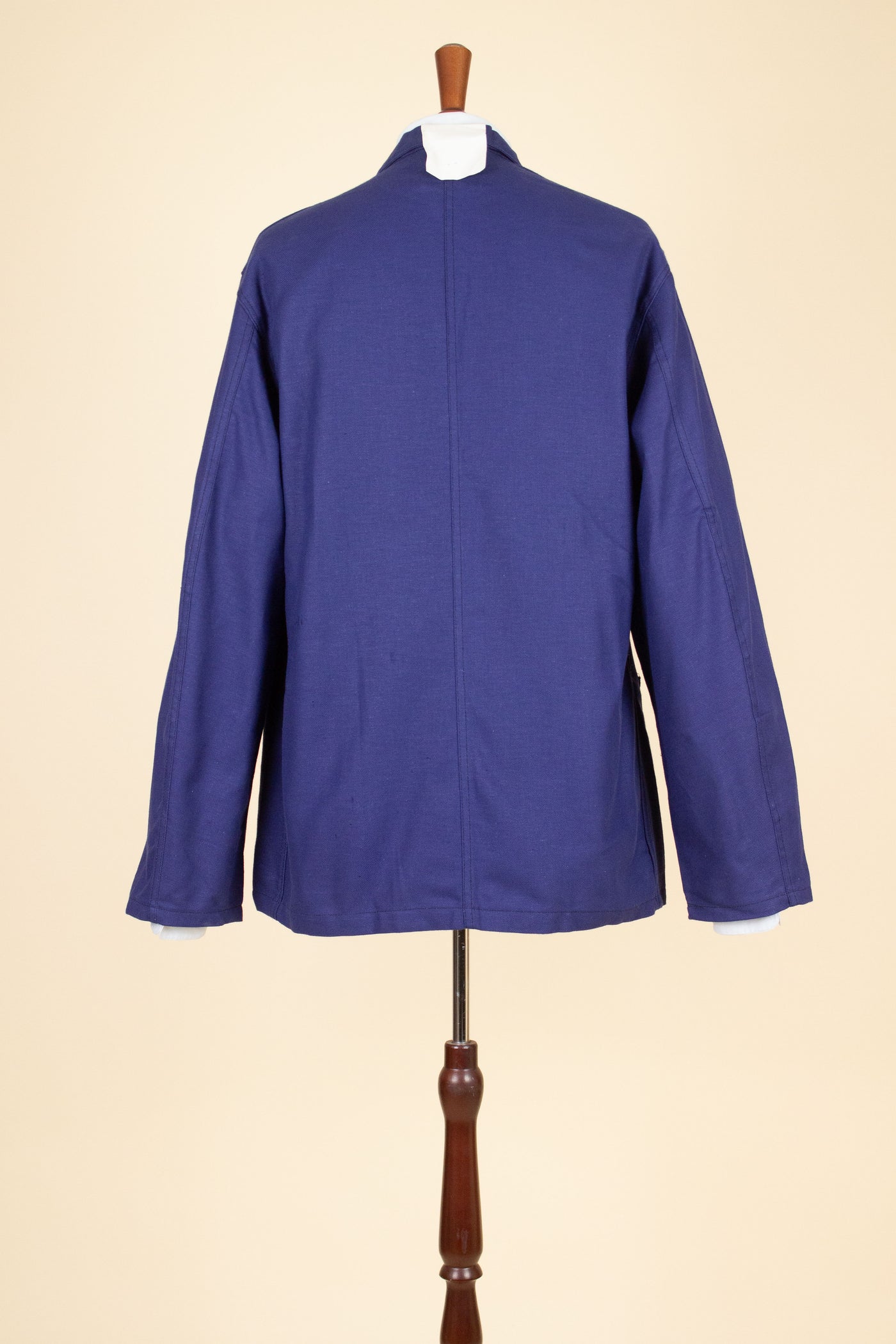 SWEDISH 1960S BLUE DEADSTOCK WORK COAT BY GEFA. SIZE CA EU 52