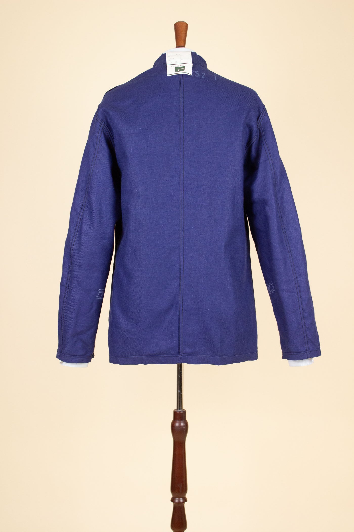 SWEDISH 1960S BLUE DEADSTOCK WORK COAT BY GEFA. SIZE CA EU 52