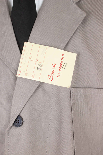 SWEDISH 1950S BEIGE DEADSTOCK WORK COAT. SIZE CA EU 56