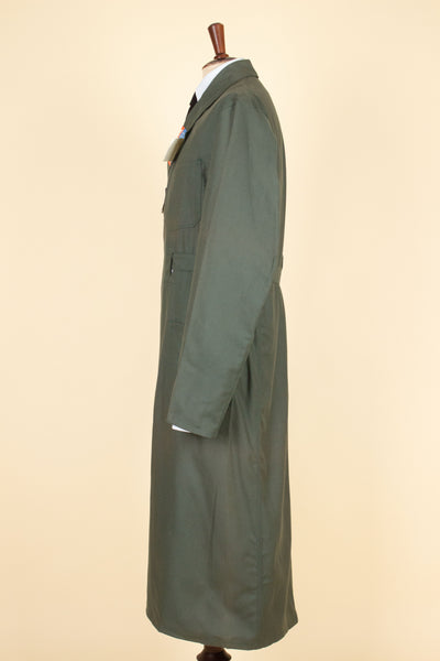 SWEDISH 1950S/1960S GREEN COTTON DEADSTOCK WORK COAT BY DALSTORPS YRKESKLÄDER. SIZE CA EU 50 LONG