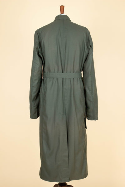 SWEDISH 1950S/1960S GREEN COTTON DEADSTOCK WORK COAT BY DALSTORPS YRKESKLÄDER. SIZE CA EU 50 LONG