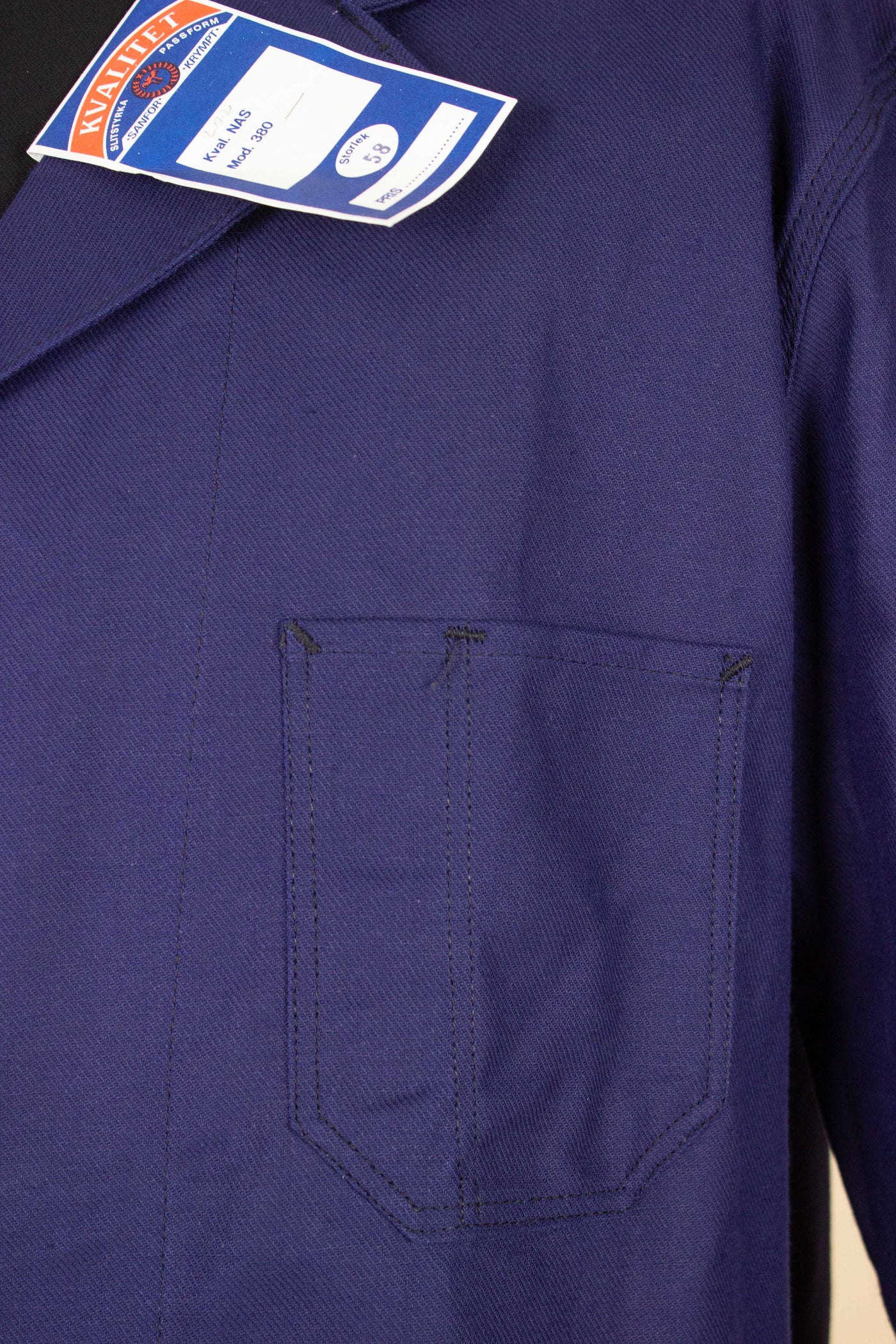 SWEDISH 1960S BLUE DEADSTOCK WORK JACKET BY KVALITET. SIZE CA EU 58