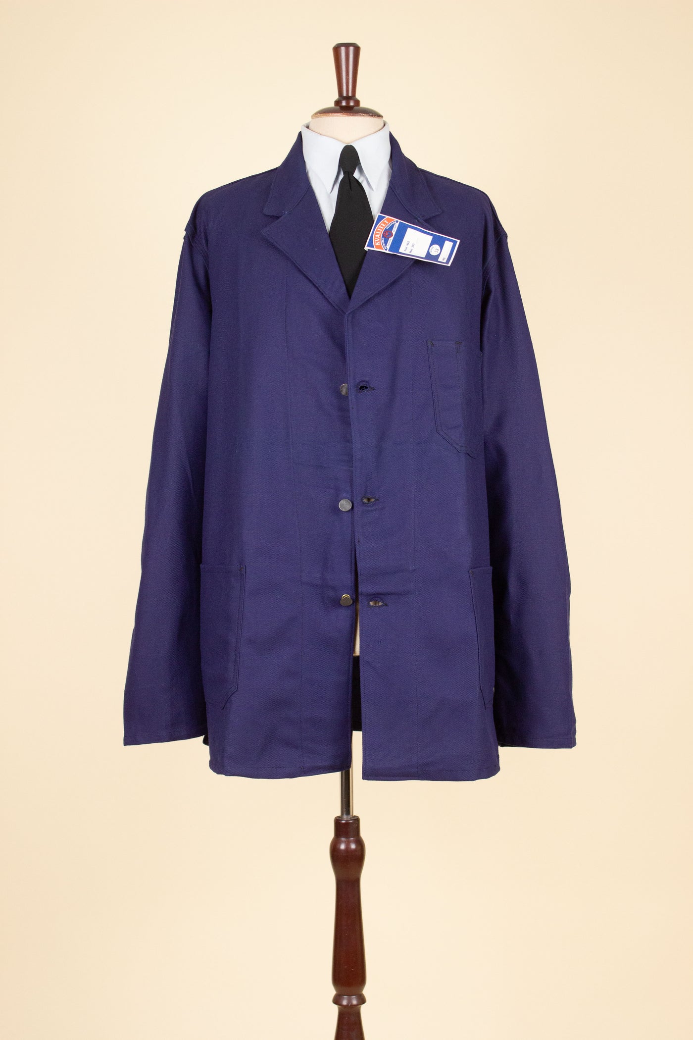 SWEDISH 1960S BLUE DEADSTOCK WORK JACKET BY KVALITET. SIZE CA EU 58