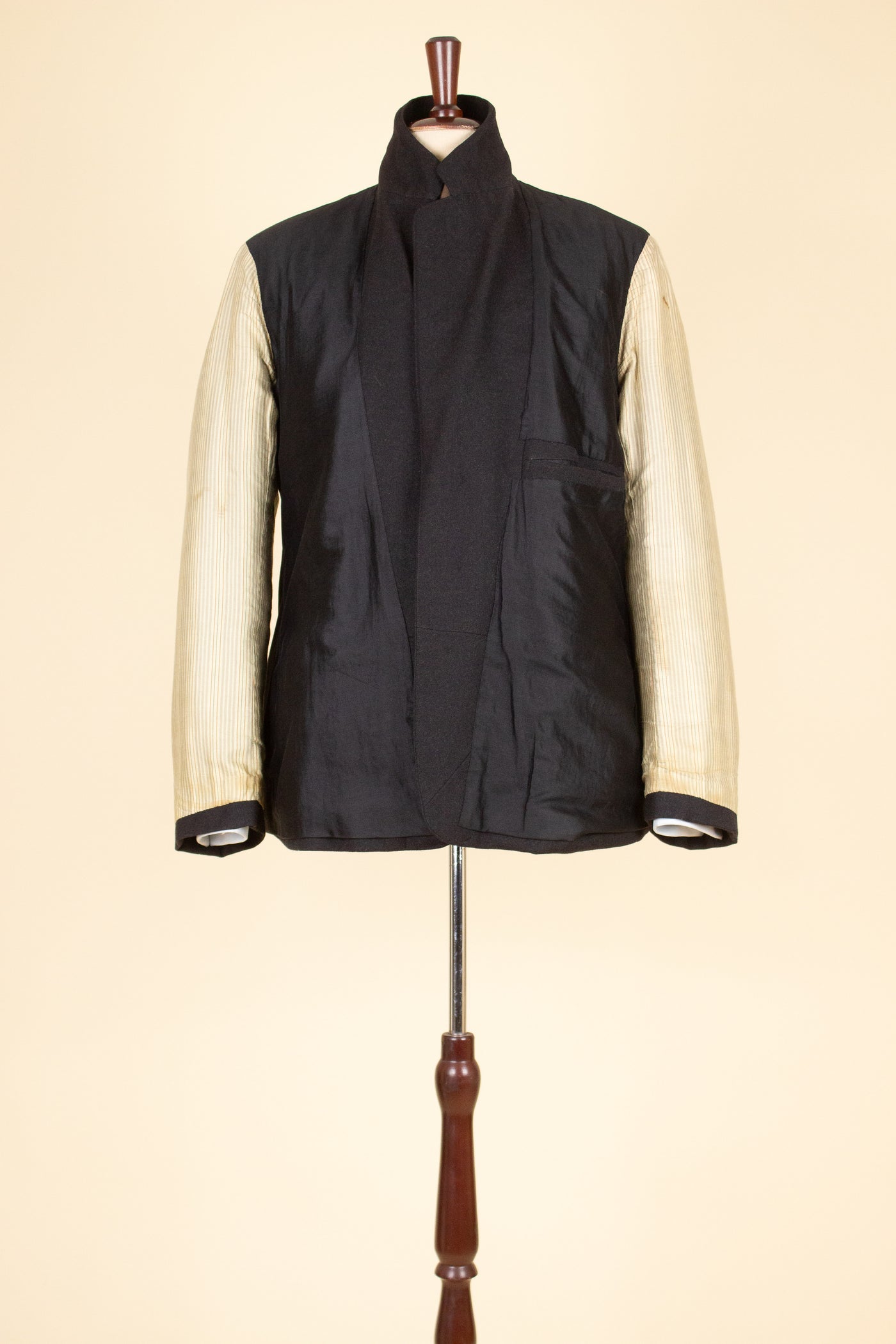 SWEDISH 1910S/1920S DARK BROWN/GREEN/PURPLE SINGLE BREASTED JACKET. SIZE CA EU 48