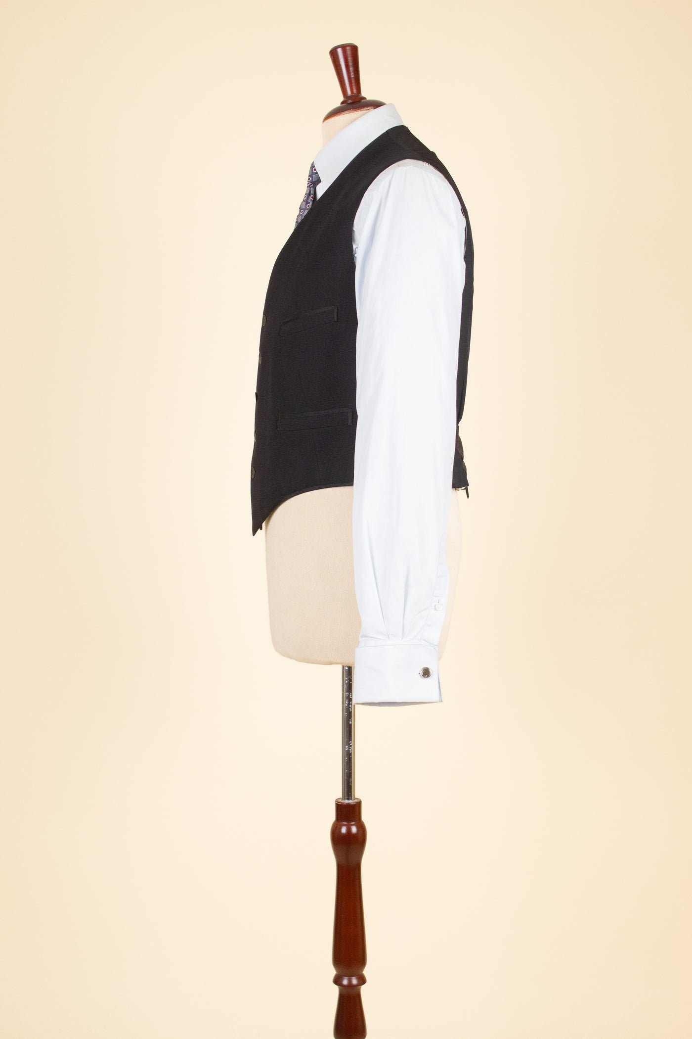 SWEDISH 1924 DARK BLUE BESPOKE JACKET AND WAISTCOAT. SIZE CA EU 44-46