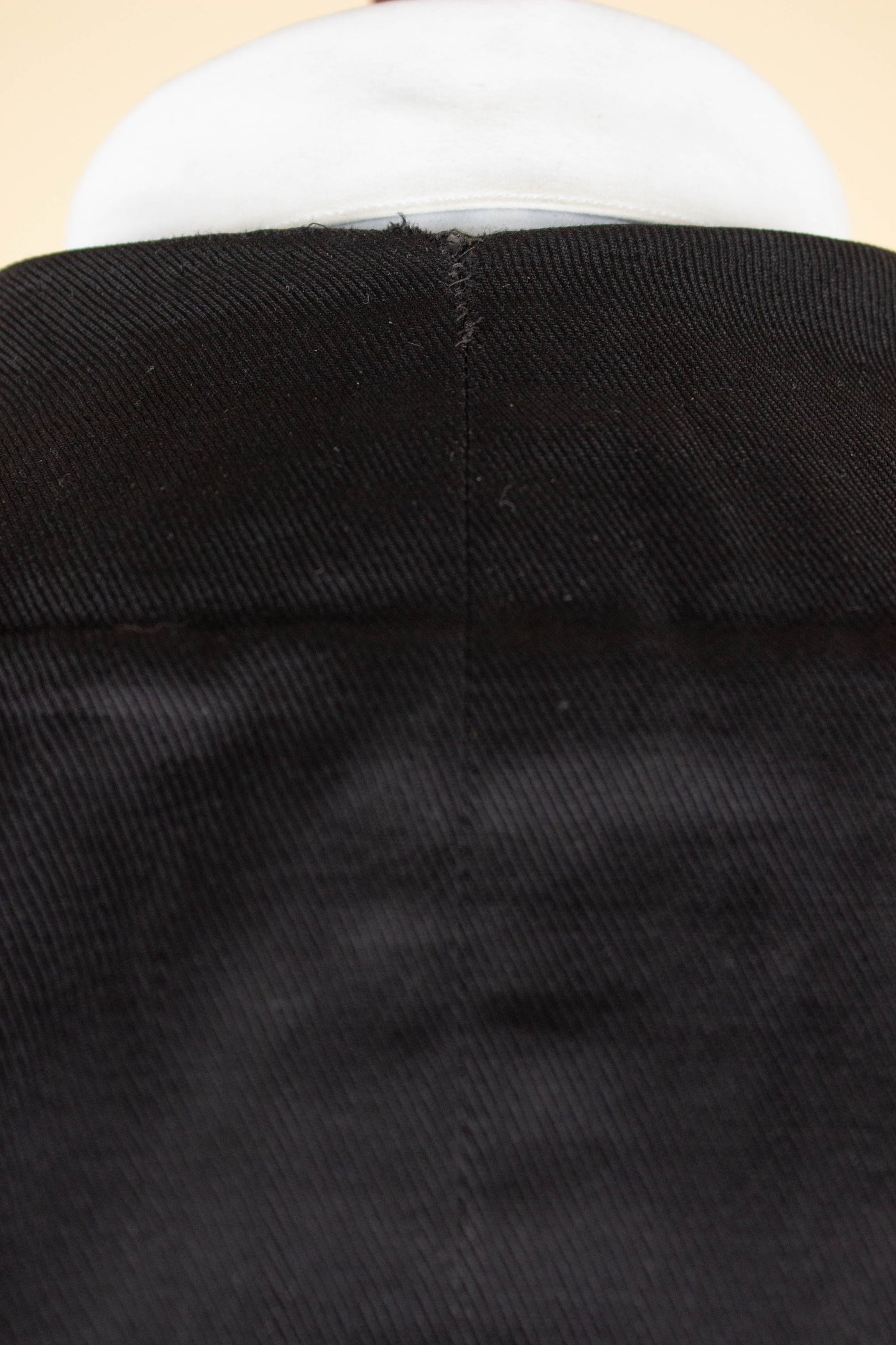 SWEDISH 1924 DARK BLUE BESPOKE JACKET AND WAISTCOAT. SIZE CA EU 44-46