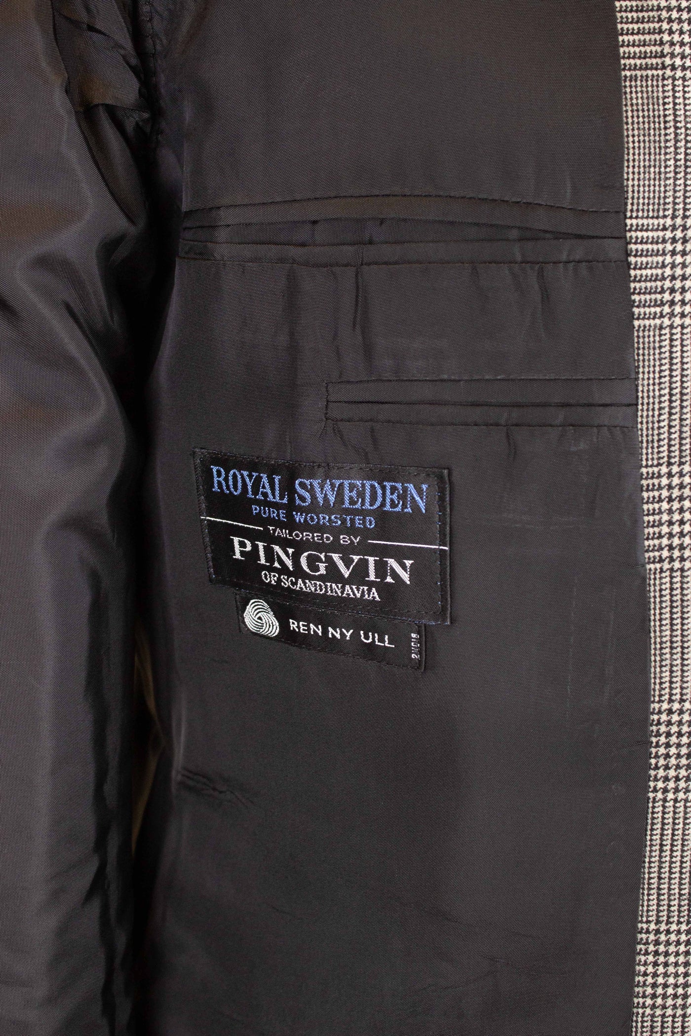 SWEDISH 1960S GREY TWO PIECE PRINCE OF WALES DEADSTOCK SUIT BY PINGVIN. SIZE CA EU 48