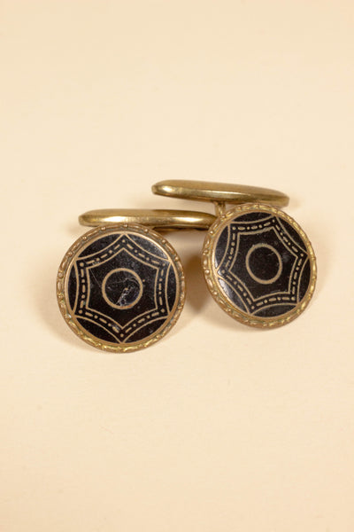 1920/1930'S BRASS CUFFLINKS WITH BLACK INLAY