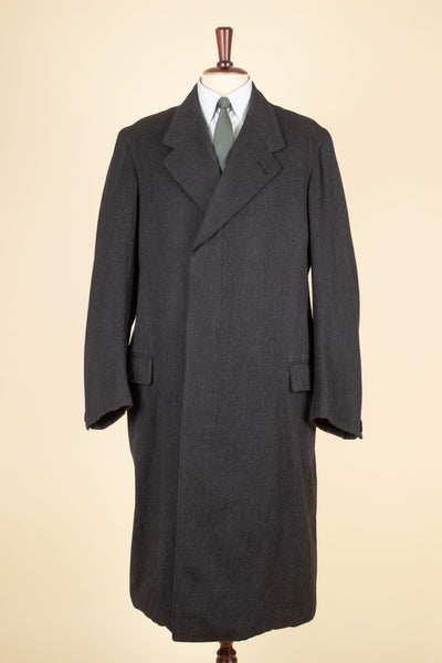 SWEDISH 1935 BESPOKE MID GREY SINGLE BREASTED OVERCOAT BY P.E. DUNELL. SIZE CA EU 46-48