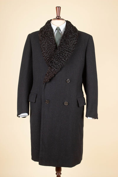 SWEDISH 1940S/1950S BLACK OVERCOAT WITH PERSIAN SHAWL COLLAR. SIZE CA EU 48