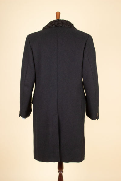 SWEDISH 1940S/1950S BLACK OVERCOAT WITH PERSIAN SHAWL COLLAR. SIZE CA EU 48