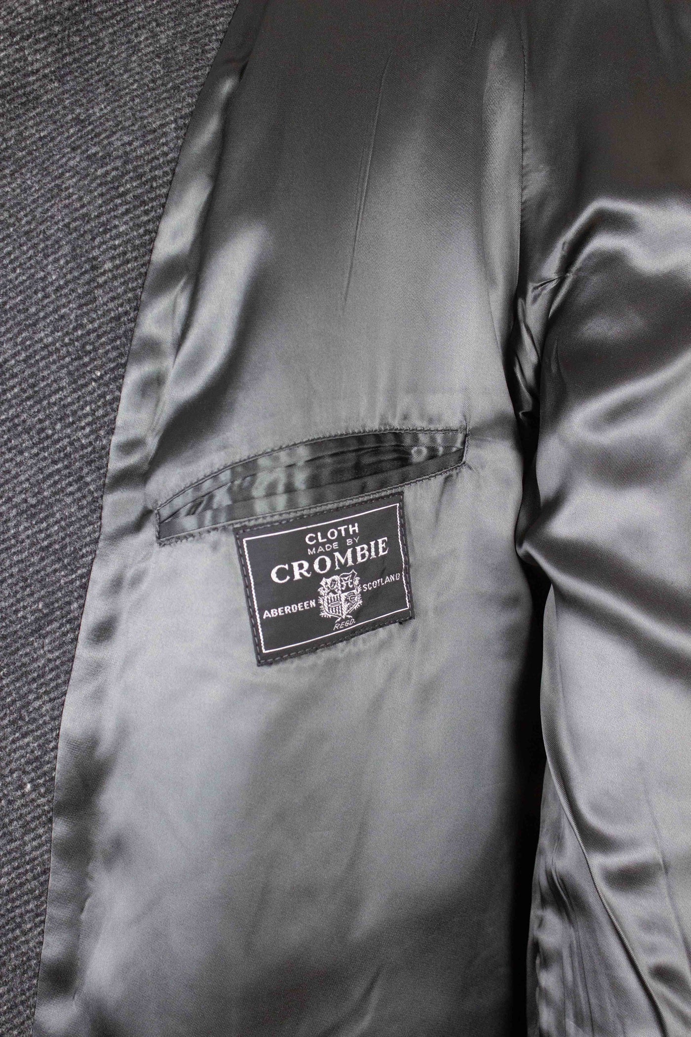SWEDISH 1950S MID GREY HEAVYWEIGHT RAGLAN OVERCOAT BY KABOM. SIZE CA EU 54