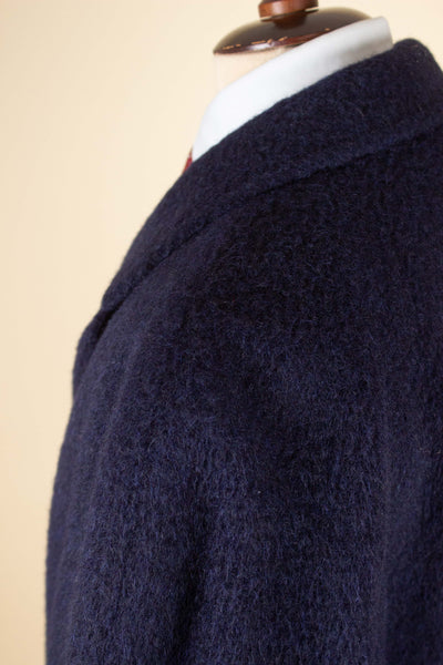 SWEDISH 1950S/1960S DARK BLUE RAGLAN ALPACA OVERCOAT BY DRESS. SIZE CA EU 50-52