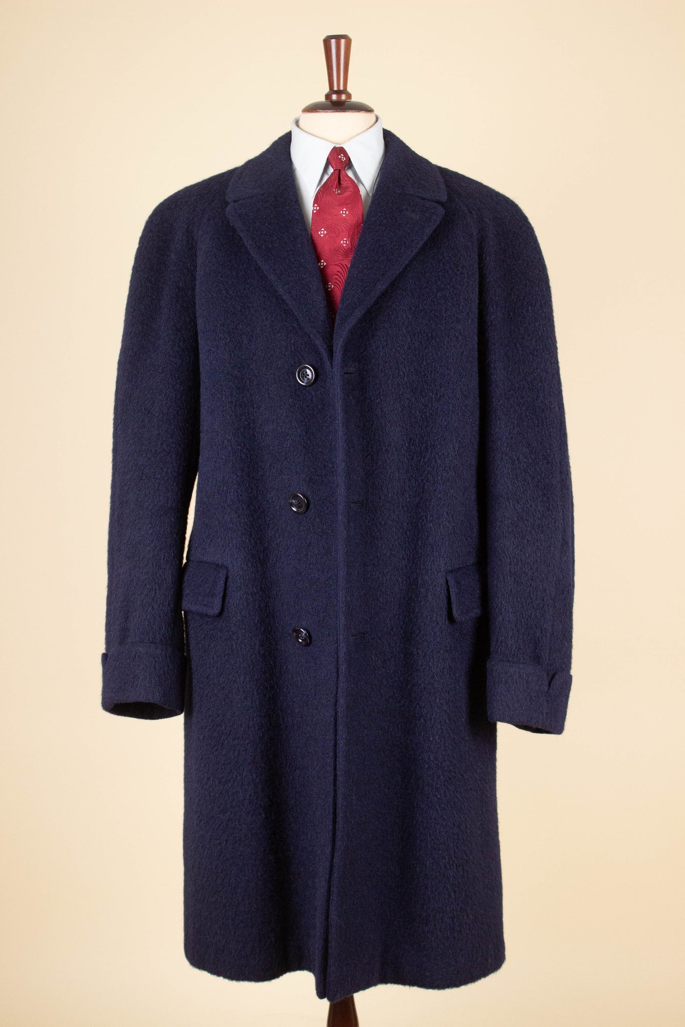 SWEDISH 1950S/1960S DARK BLUE RAGLAN ALPACA OVERCOAT BY DRESS. SIZE CA EU 50-52