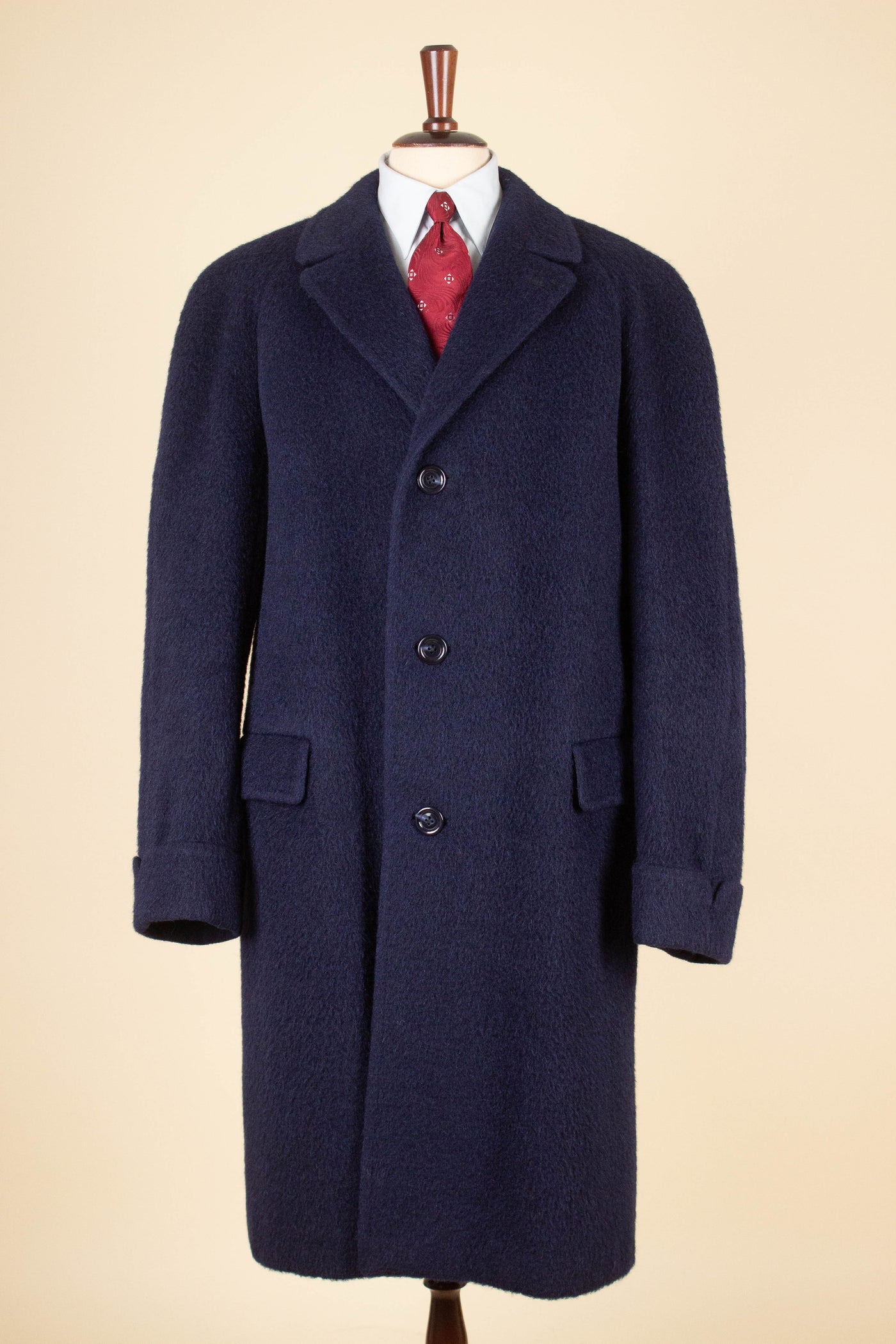 SWEDISH 1950S/1960S DARK BLUE RAGLAN ALPACA OVERCOAT BY DRESS. SIZE CA EU 50-52