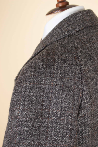 SWEDISH 1960S MID GREY SINGLE BREASTED TWEED RAGLAN OVERCOAT BY ELSON. SIZE CA EU 46-48