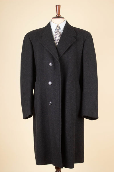 SWEDISH 1940S DARK GREY OVERCOAT BY HENRY SJÖBERG, LUDVIKA. SIZE CA EU 52