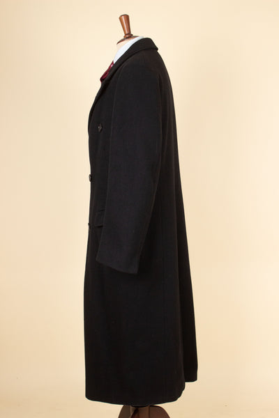 SWEDISH 1930S BLACK DOUBLE BREASTED HEAVYWEIGHT OVERCOAT BY TIGER. SIZE CA EU 46-48