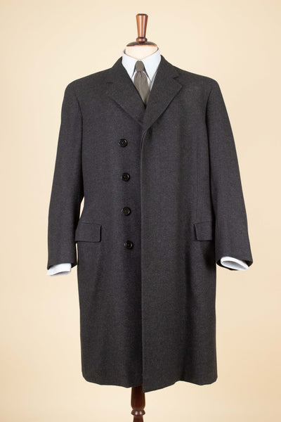 SWEDISH 1958 MID GREY SINGLEBREASTED BESPOKE OVERCOAT BY BRÖDERNA WILUND. SIZE CA EU 48-50