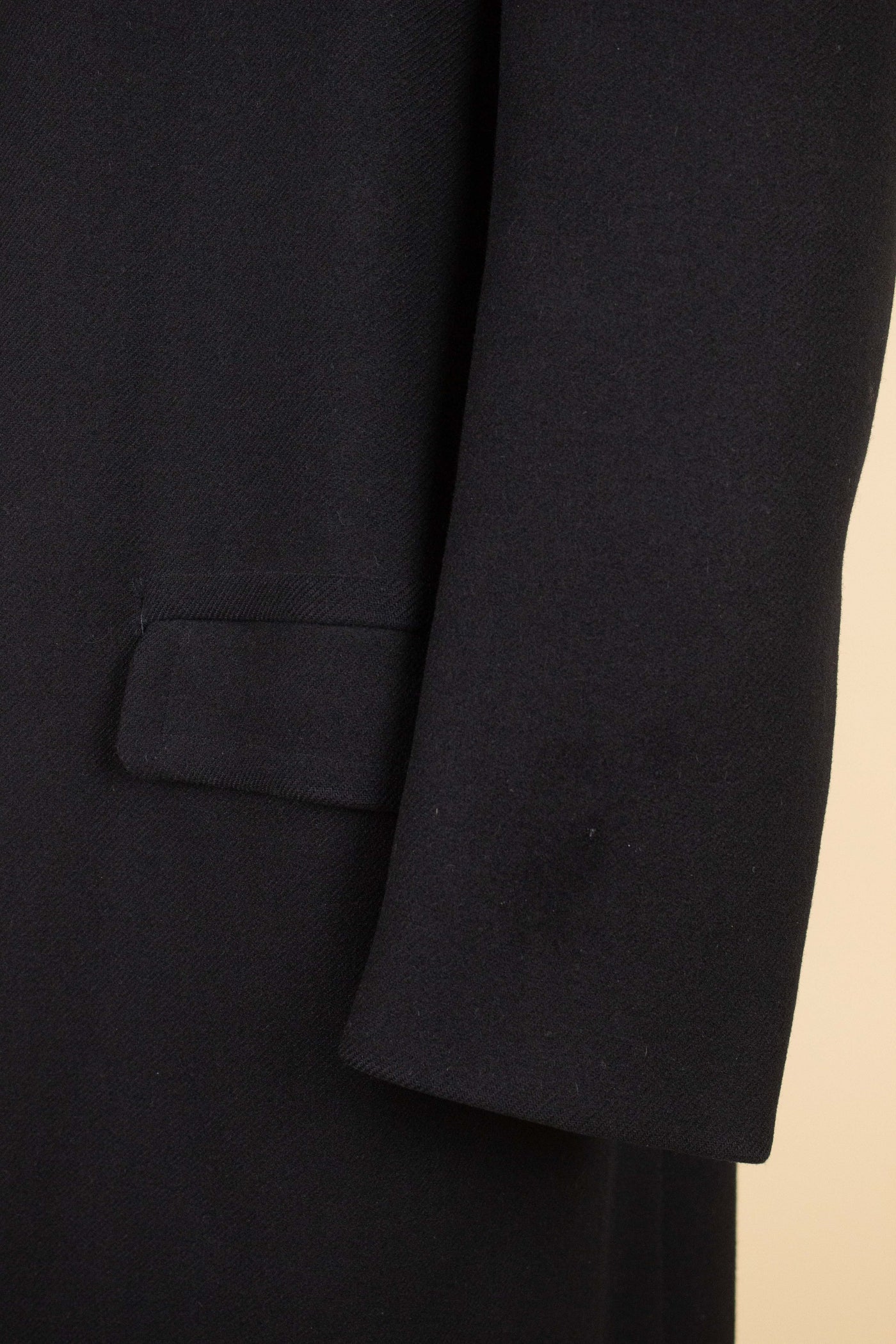 SWEDISH 1940S BLACK PERSIAN COLLAR DOUBLE BREASTED COAT. SIZE CA EU 52