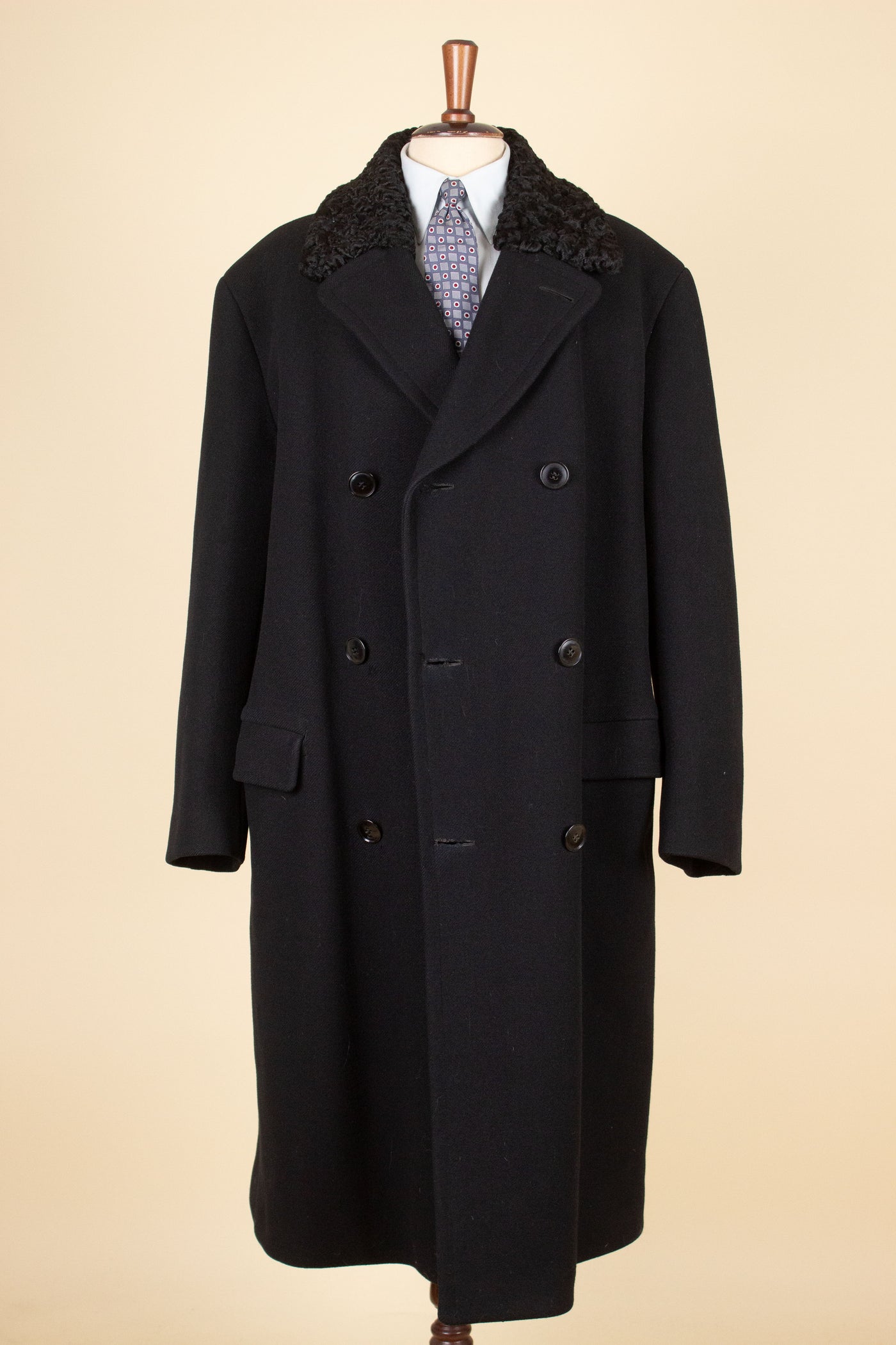 SWEDISH 1940S BLACK PERSIAN COLLAR DOUBLE BREASTED COAT. SIZE CA EU 52