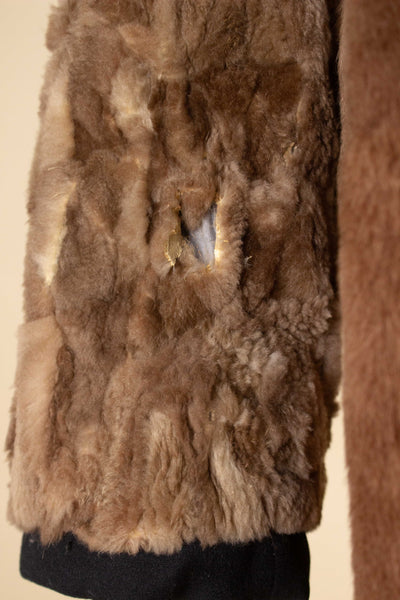 SWEDISH 1920S/1930 BLACK DOUBLE BREASTED OVERCOAT WITH FUR LINING BY PUB. SIZE CA EU 50
