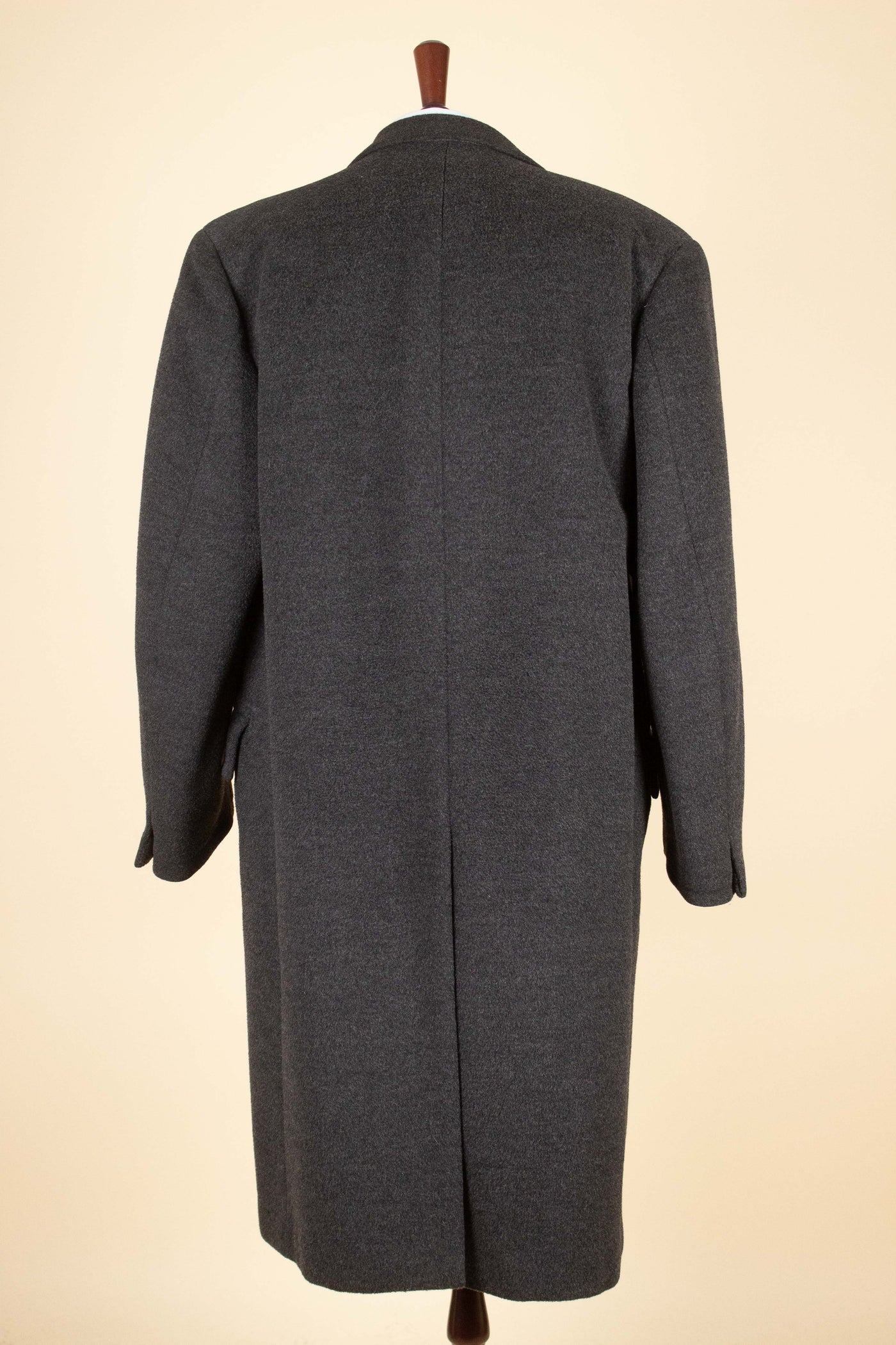 SWEDISH 1947 BESPOKE OVERCOAT FROM AB NORDISKA KOMPANIET. SIZE CA EU 50