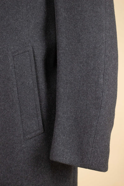 SWEDISH 1950S DARK GREY SINGLE BREASTED RAGLAN OVERCOAT BY JUNEX. SIZE CA EU 48