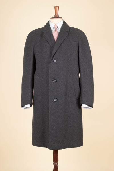 SWEDISH 1950S DARK GREY SINGLE BREASTED RAGLAN OVERCOAT BY JUNEX. SIZE CA EU 48