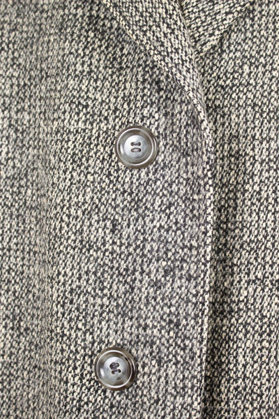 SWEDISH 1950S GREY MINGLED SINGLE BREASTED RAGLAN TWEED COAT. SIZE CA EU 50