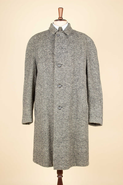 SWEDISH 1950S GREY MINGLED SINGLE BREASTED RAGLAN TWEED COAT. SIZE CA EU 50