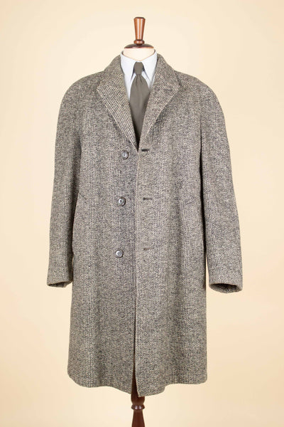 SWEDISH 1950S GREY MINGLED SINGLE BREASTED RAGLAN TWEED COAT. SIZE CA EU 50