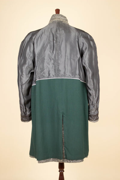 SWEDISH 1950S GREY MINGLED SINGLE BREASTED RAGLAN TWEED COAT. SIZE CA EU 50