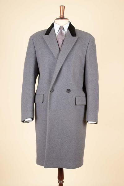 SWEDISH 1950S/1960S LIGHT GREY DOUBLE BREASTED COVERT COAT BY HOLLYWOOD. SIZE CA EU 46-48